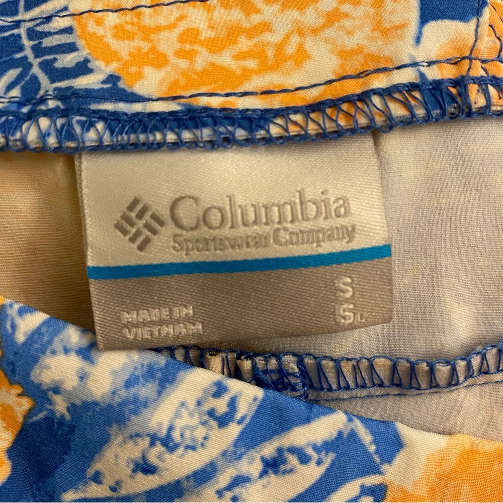Columbia PFG Floral Shorts Size Small - Picture 5 of 5